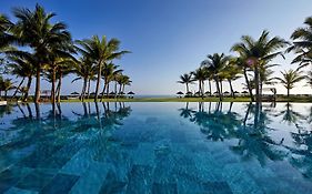 Wyndham Hoi An Royal Beachfront Resort & Villas